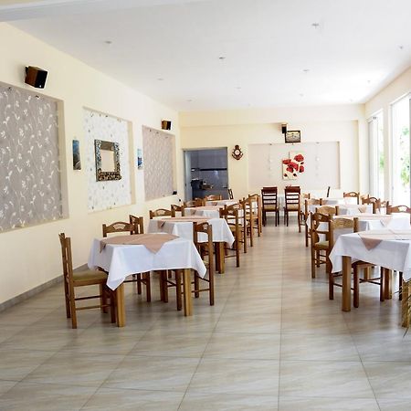 Apartments Hotel Alexandros Arkoudi Bagian luar foto