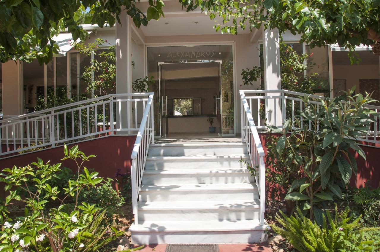 Apartments Hotel Alexandros Arkoudi Bagian luar foto