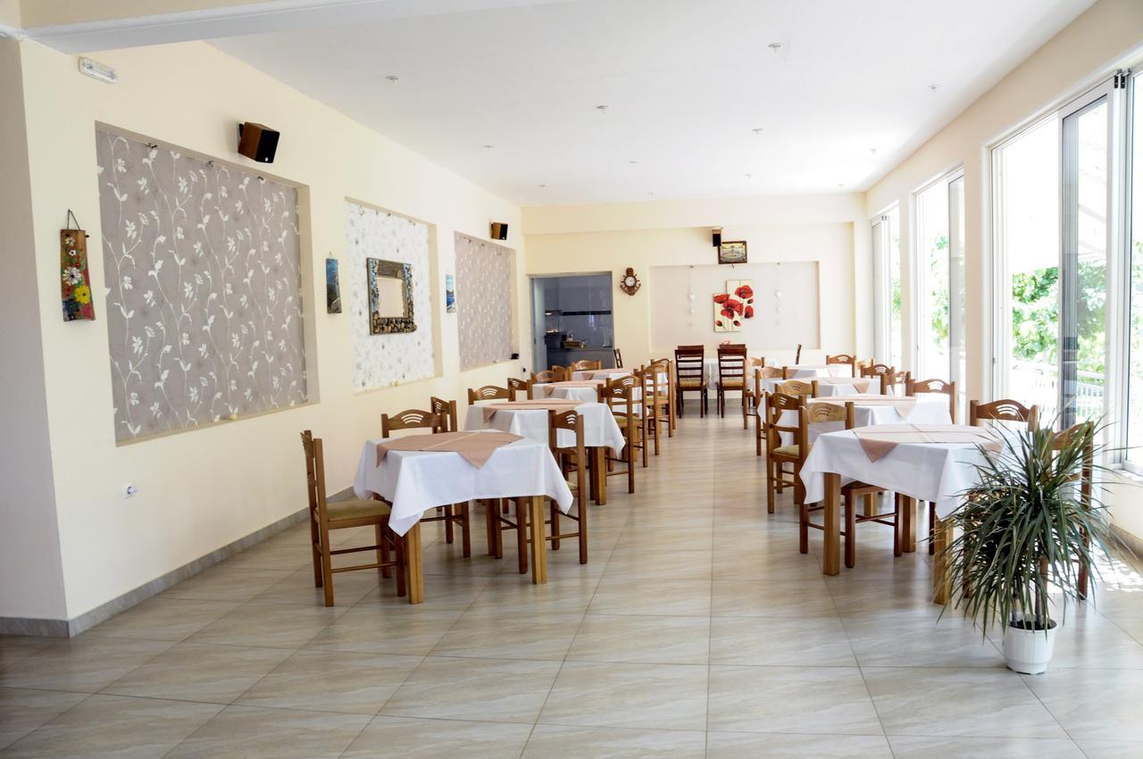 Apartments Hotel Alexandros Arkoudi Bagian luar foto