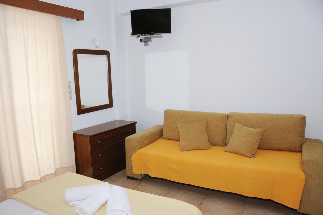 Apartments Hotel Alexandros Arkoudi Bagian luar foto