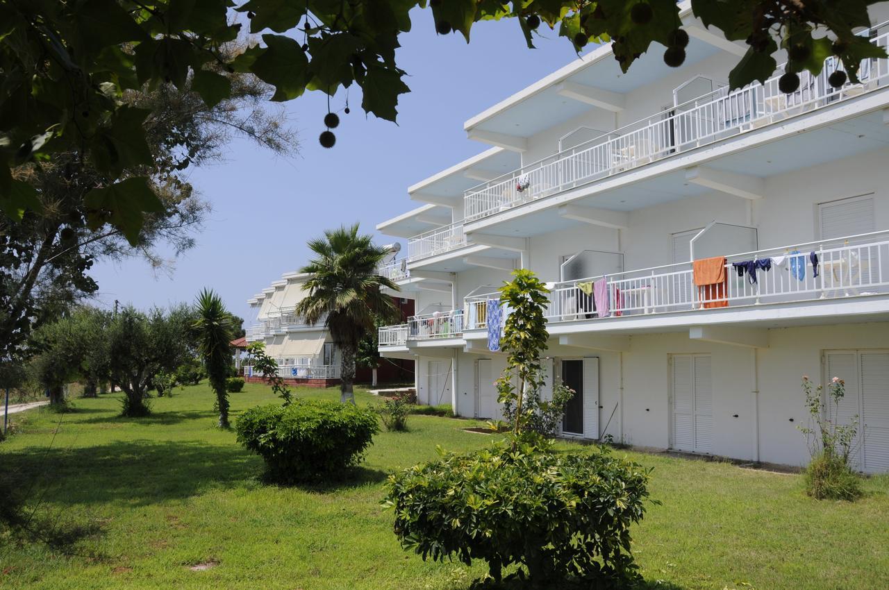 Apartments Hotel Alexandros Arkoudi Bagian luar foto