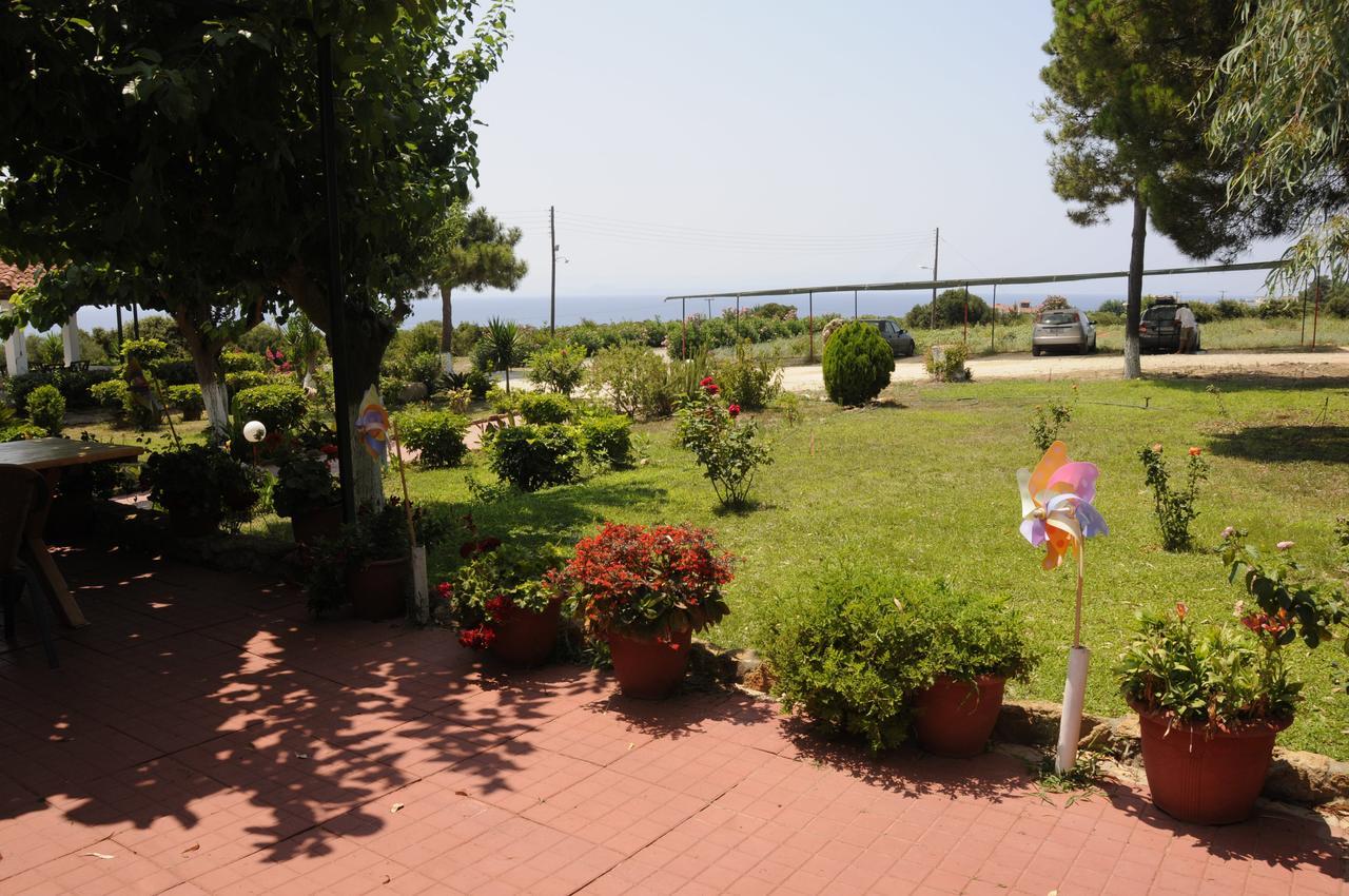 Apartments Hotel Alexandros Arkoudi Bagian luar foto