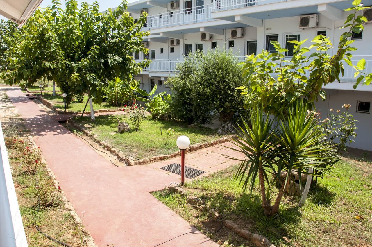 Apartments Hotel Alexandros Arkoudi Bagian luar foto