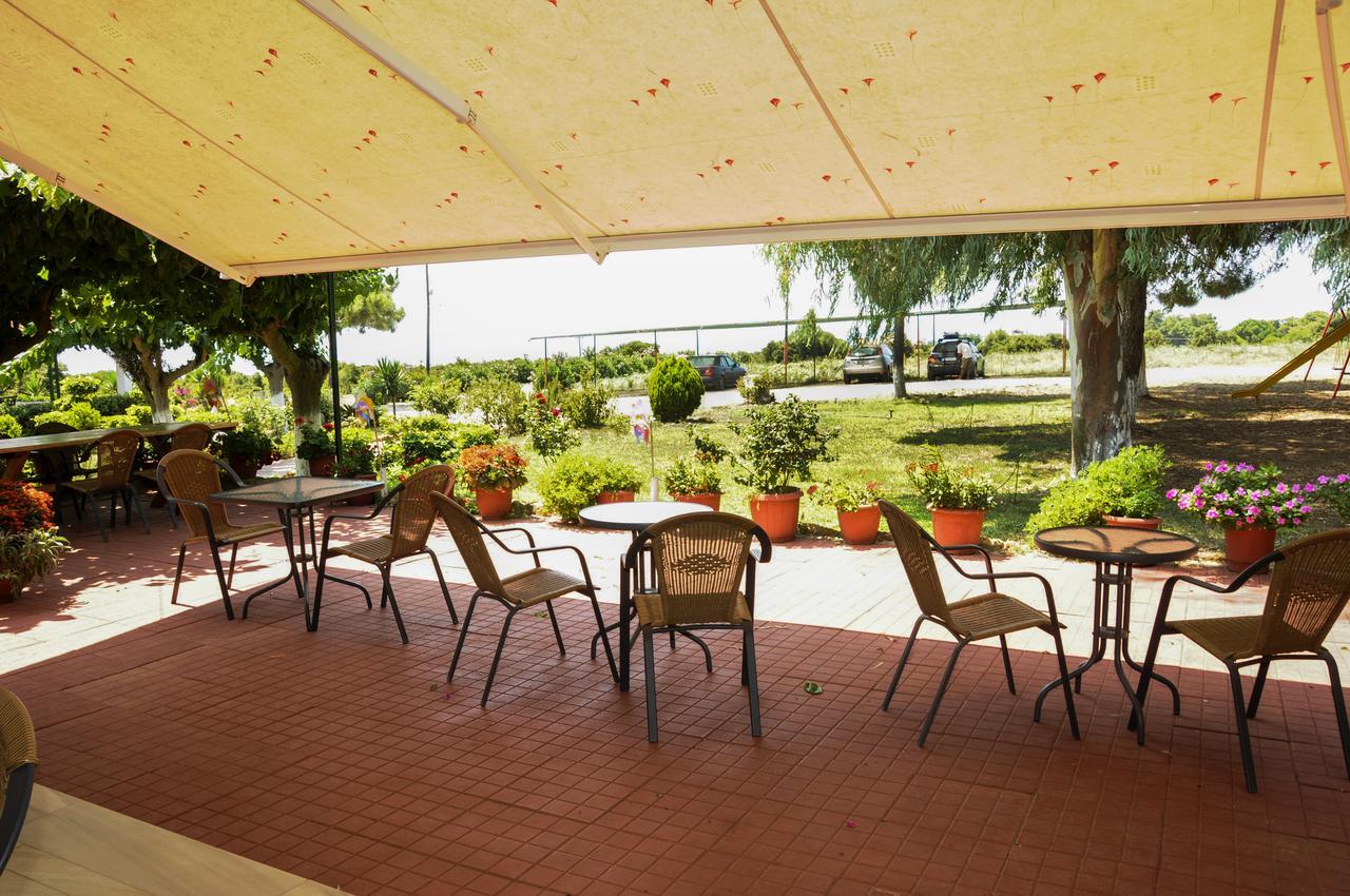 Apartments Hotel Alexandros Arkoudi Bagian luar foto