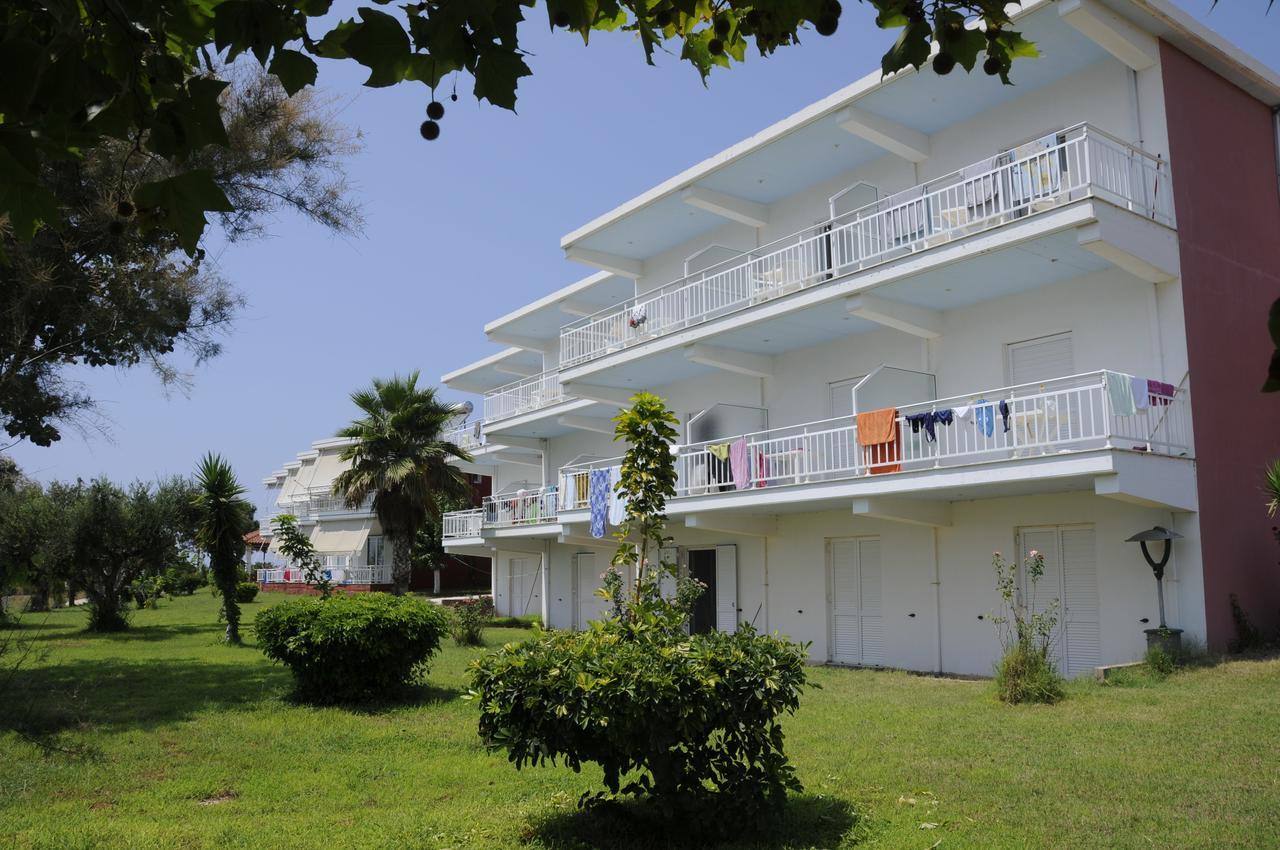 Apartments Hotel Alexandros Arkoudi Bagian luar foto